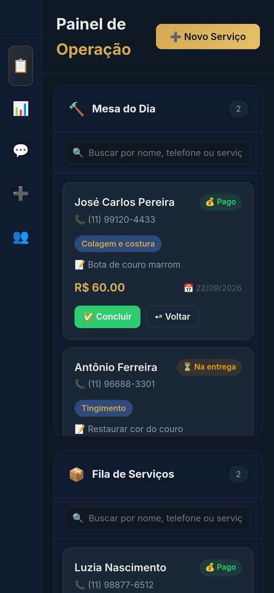 O sistema aberto no celular, mostrando os serviços aguardando retirada.
